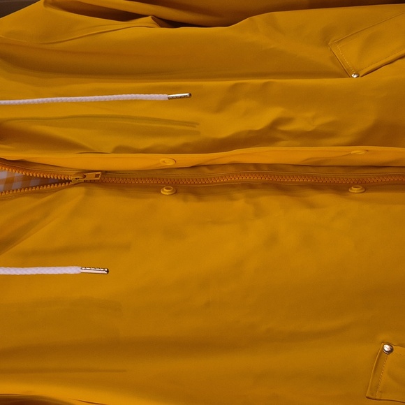 Draper James Yellow Rain Jacket Zip Ip Botton Up Closure 100% Polyester Ladies L - Picture 3 of 11